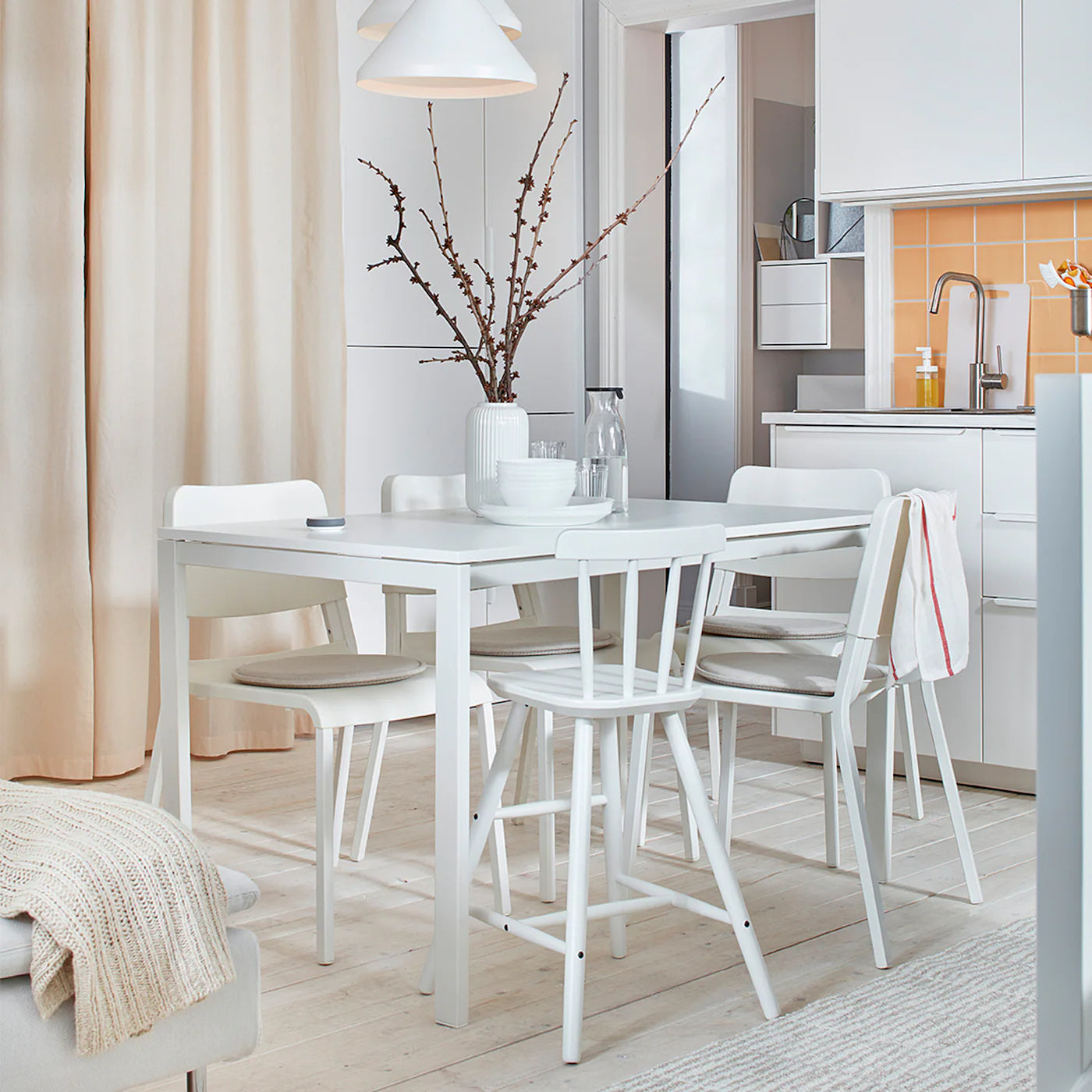 Ikea white kitchen table and online chairs